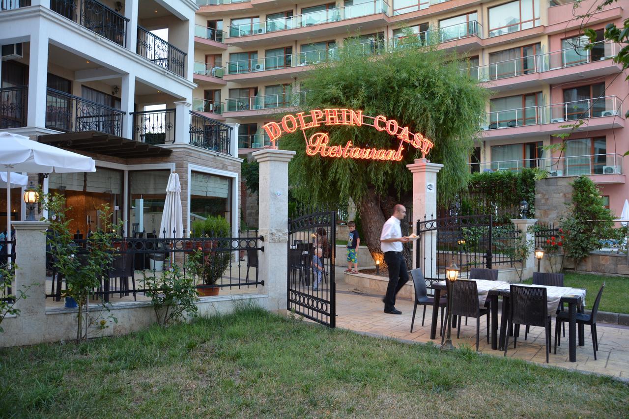 Vip Club Dolphin Coast Aparthotel Sunny Beach Esterno foto