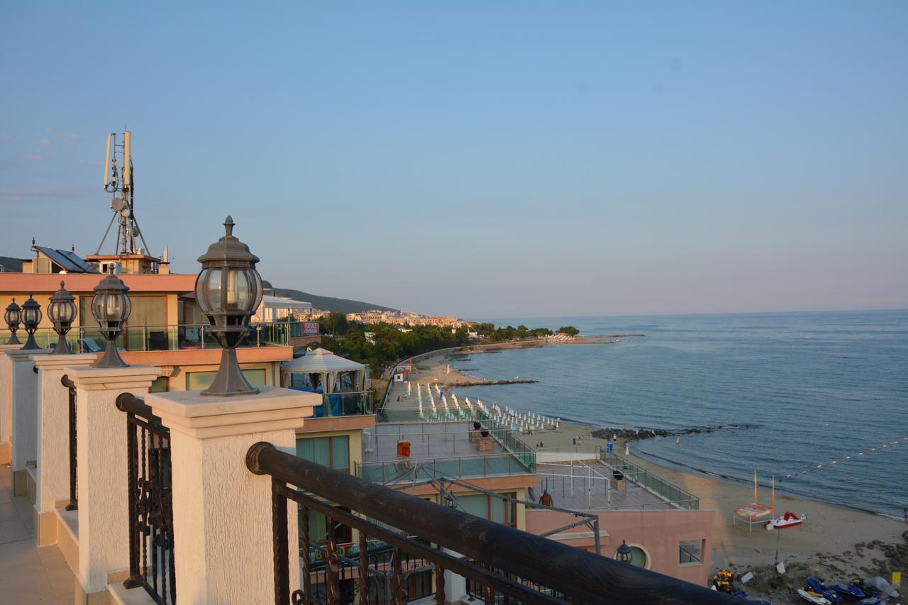 Vip Club Dolphin Coast Aparthotel Sunny Beach Esterno foto
